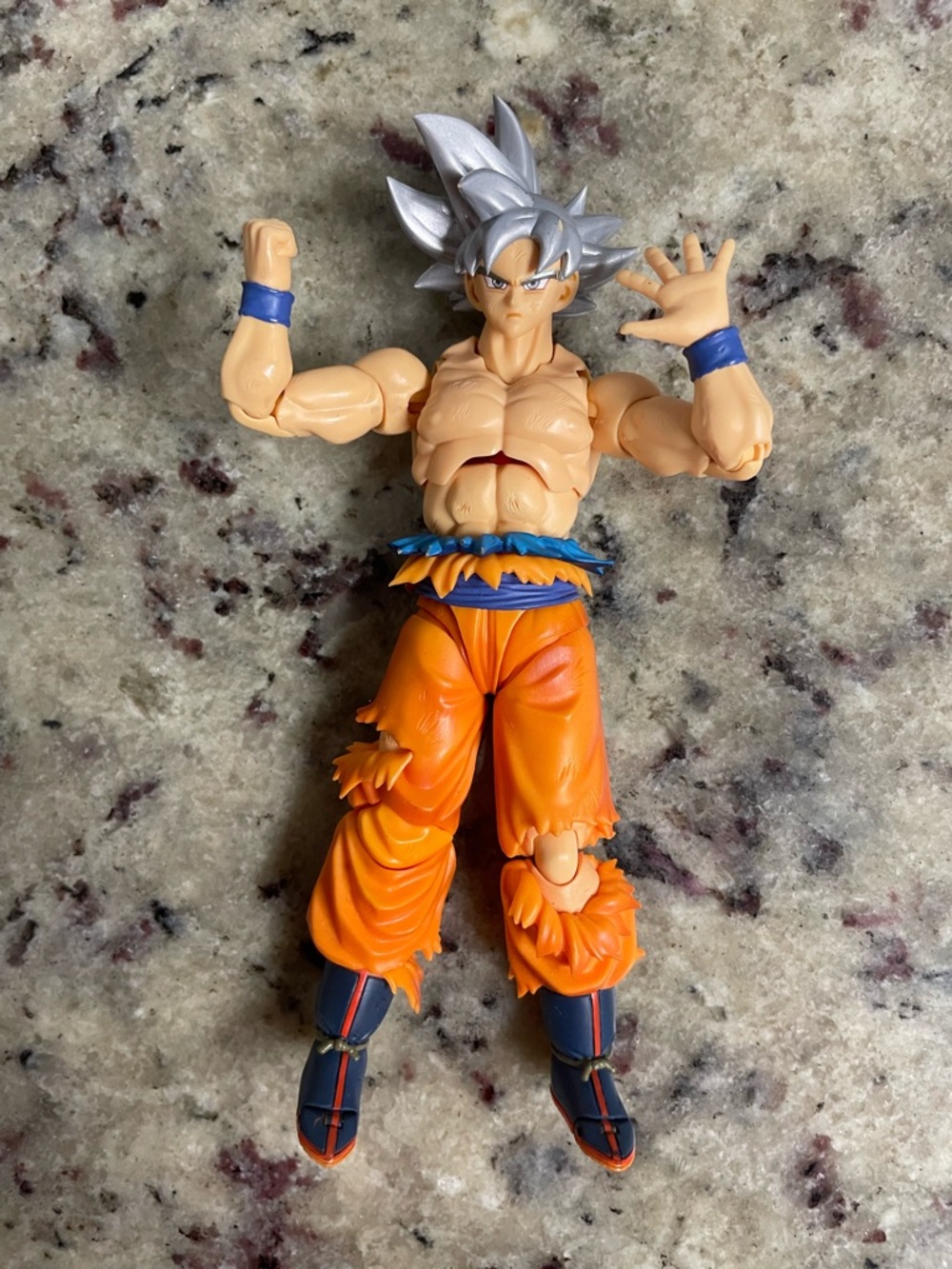 Dragon Ball Super Son Goku Ultra Instinct S.H.Figuarts action figure anime